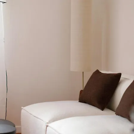 Exceptional Facing Palais 3 كان