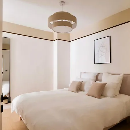 Exceptional Facing Palais 3 Apartment Cannes